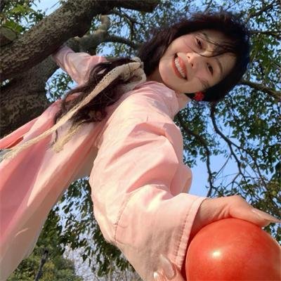 情迷希拉曼地：璀璨名姝